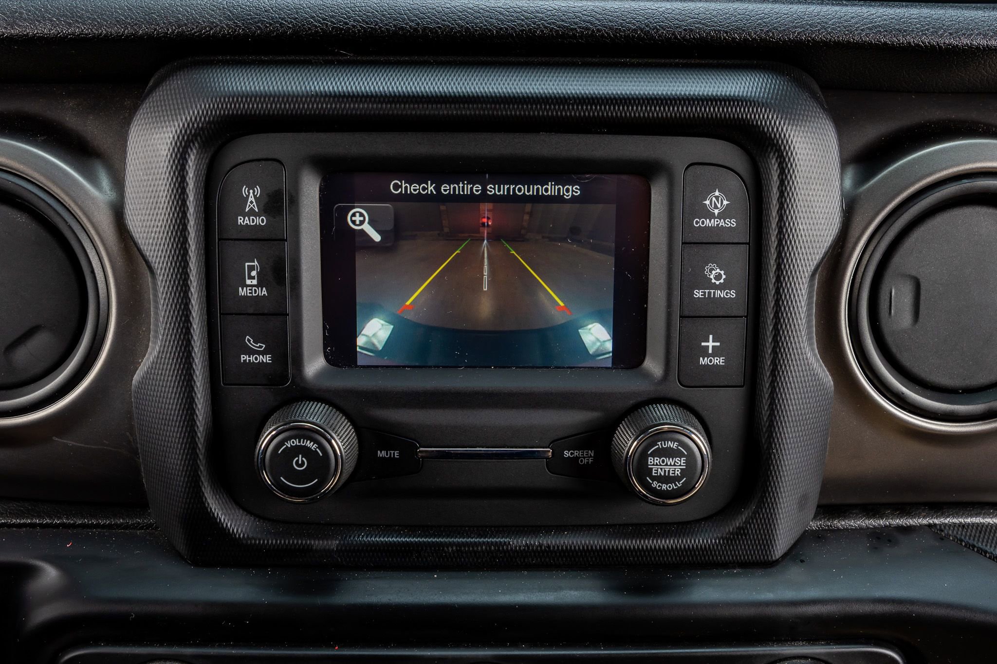 Used 2020 Jeep Gladiator Sport w/ Quick Order Package 24S AWD/4WD image 24