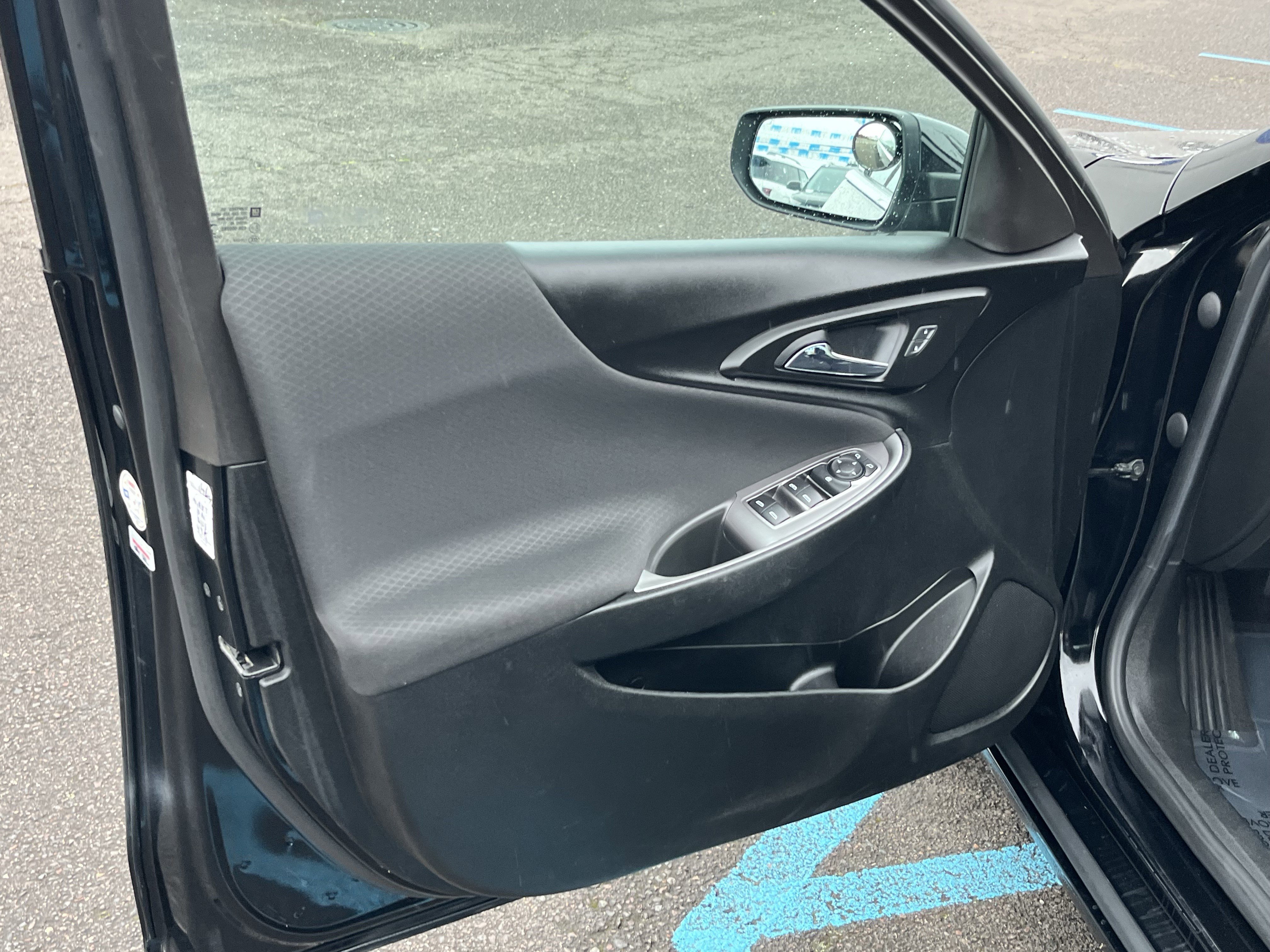 Used 2022 Chevrolet Malibu LT FWD image 15