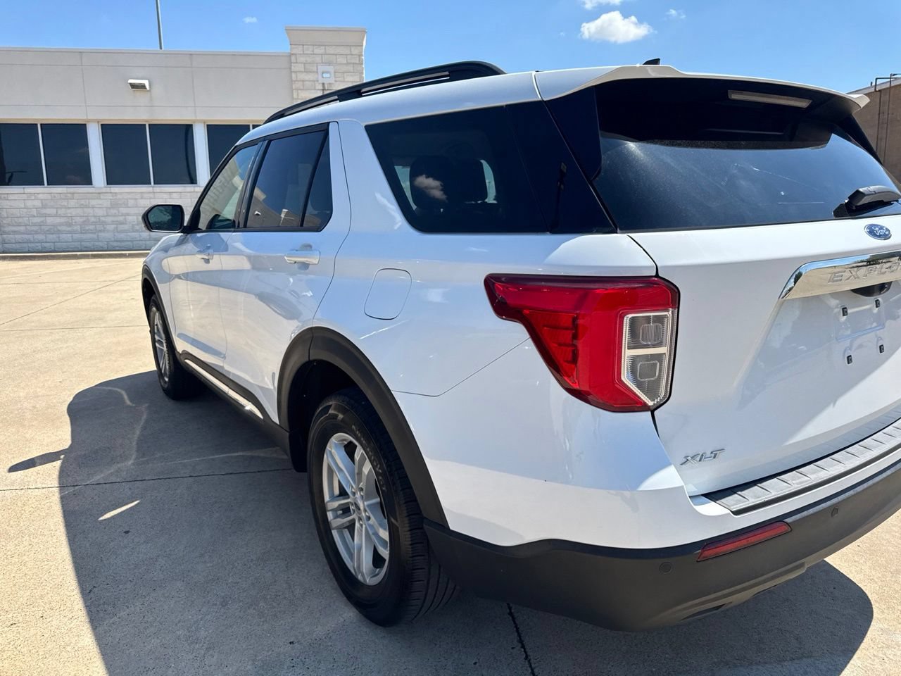Certified 2023 Ford Explorer XLT AWD/4WD image 6