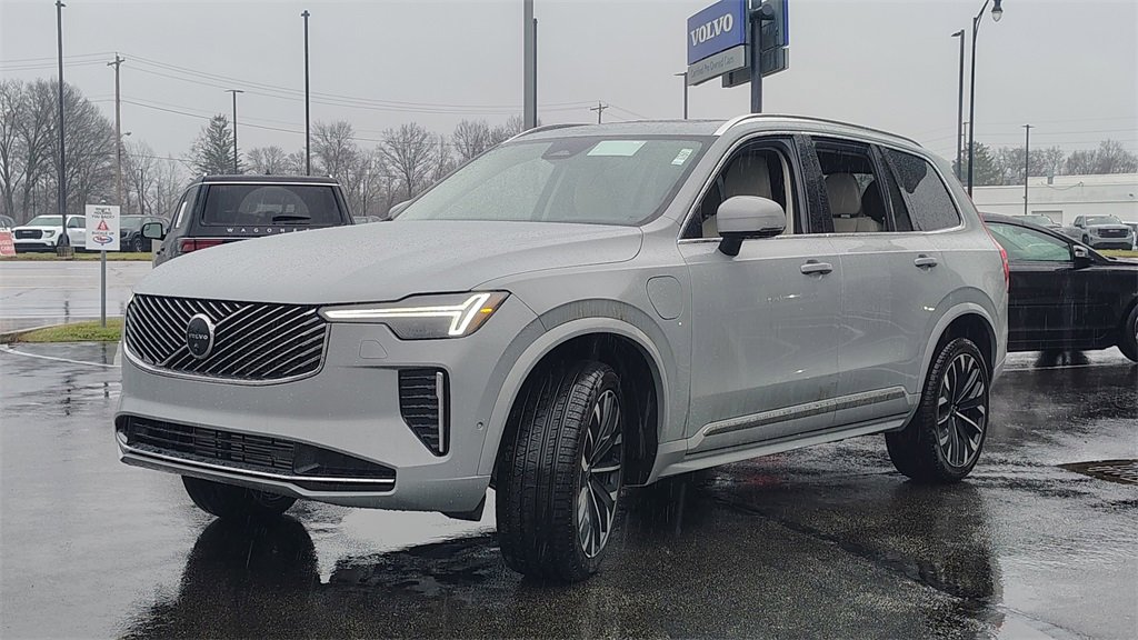 New 2026 Volvo XC90 T8 Ultra w/ Protection Package Premier image 6