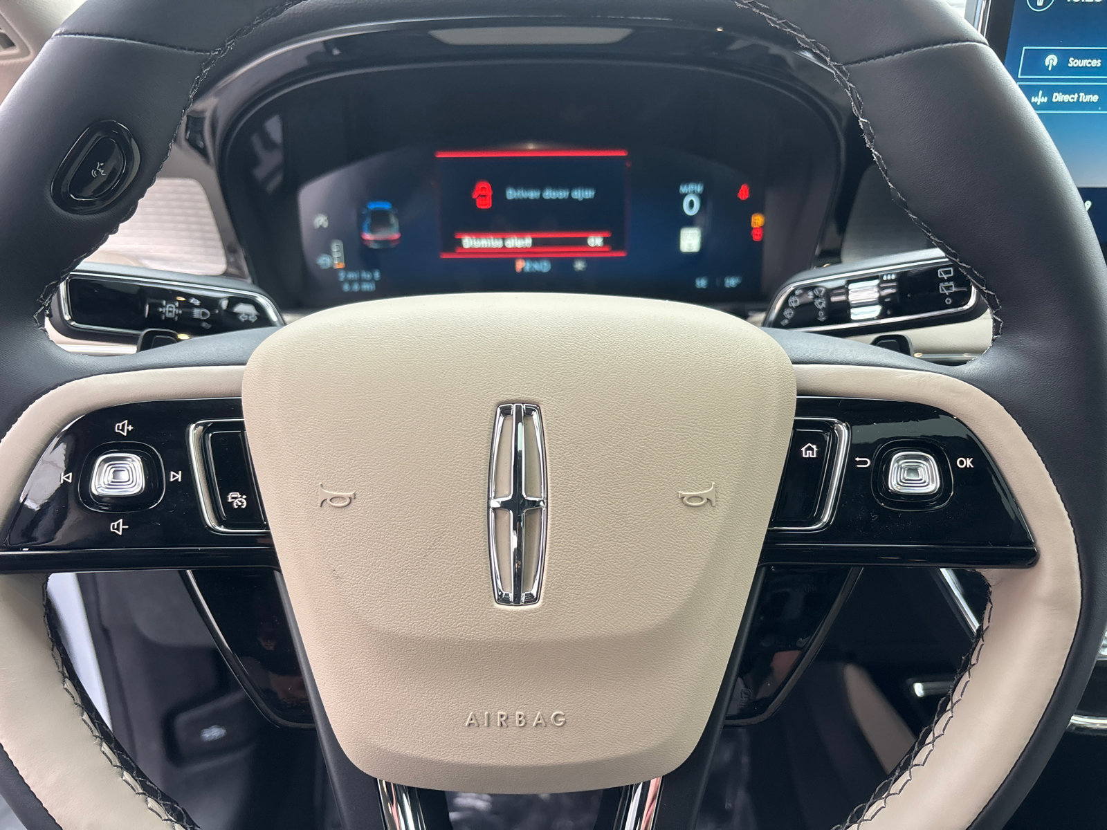 New 2026 Lincoln Corsair Premiere image 16