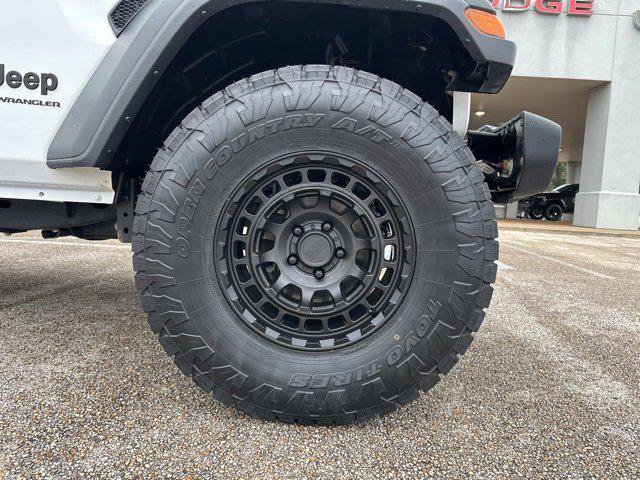 Certified 2024 Jeep Wrangler Sport S image 45