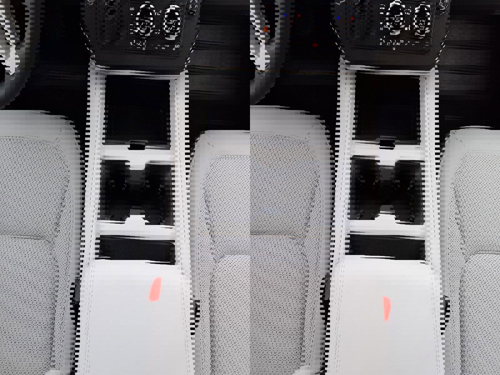 Certified 2025 Land Rover Defender 130 S image 21