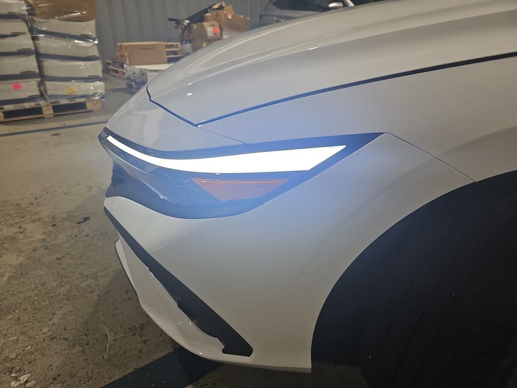 New 2026 Hyundai Elantra Sport image 33