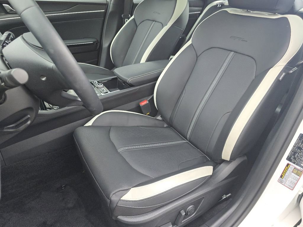 Used 2025 Kia K5 GT-Line w/ GT-Line Premium Package image 23