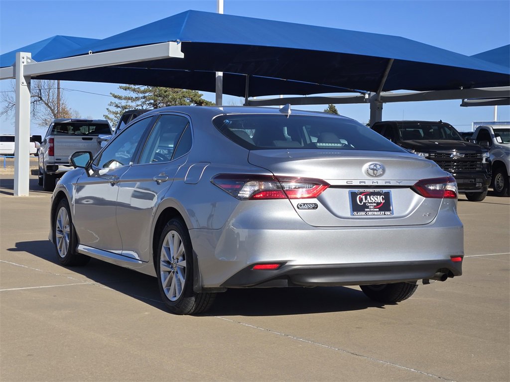 Used 2024 Toyota Camry LE image 5