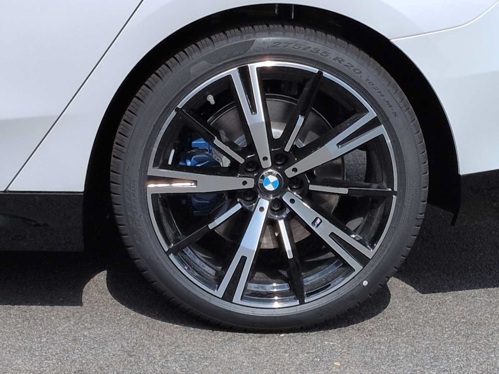 Used 2027 BMW 530i xDrive w/ M Sport Package AWD/4WD image 14