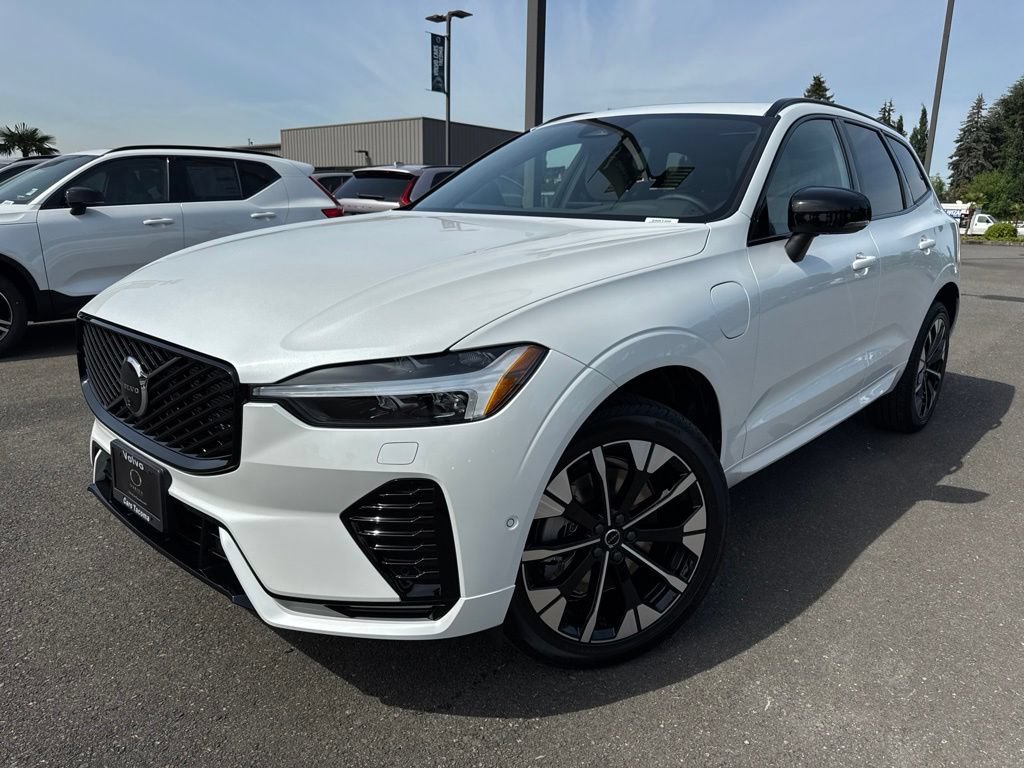 New 2026 Volvo XC60 T8 Plus w/ Climate Package