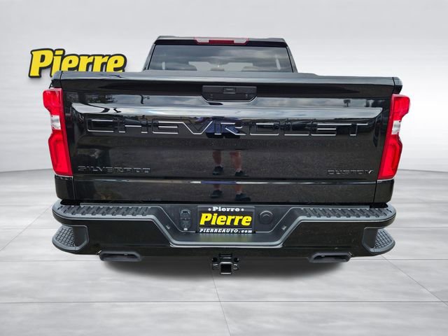 Used 2022 Chevrolet Silverado 1500 Custom Trail Boss w/ Midnight Edition AWD/4WD image 4