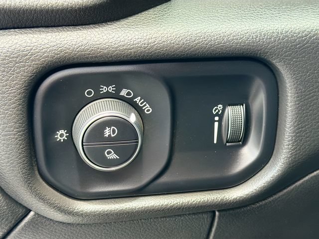 Used 2025 RAM 2500 Tradesman AWD/4WD image 11