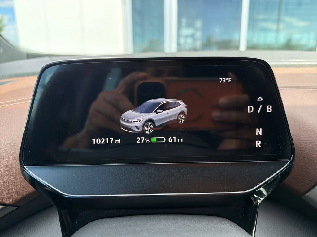 Certified 2025 Volkswagen ID.4 Pro AWD/4WD image 18