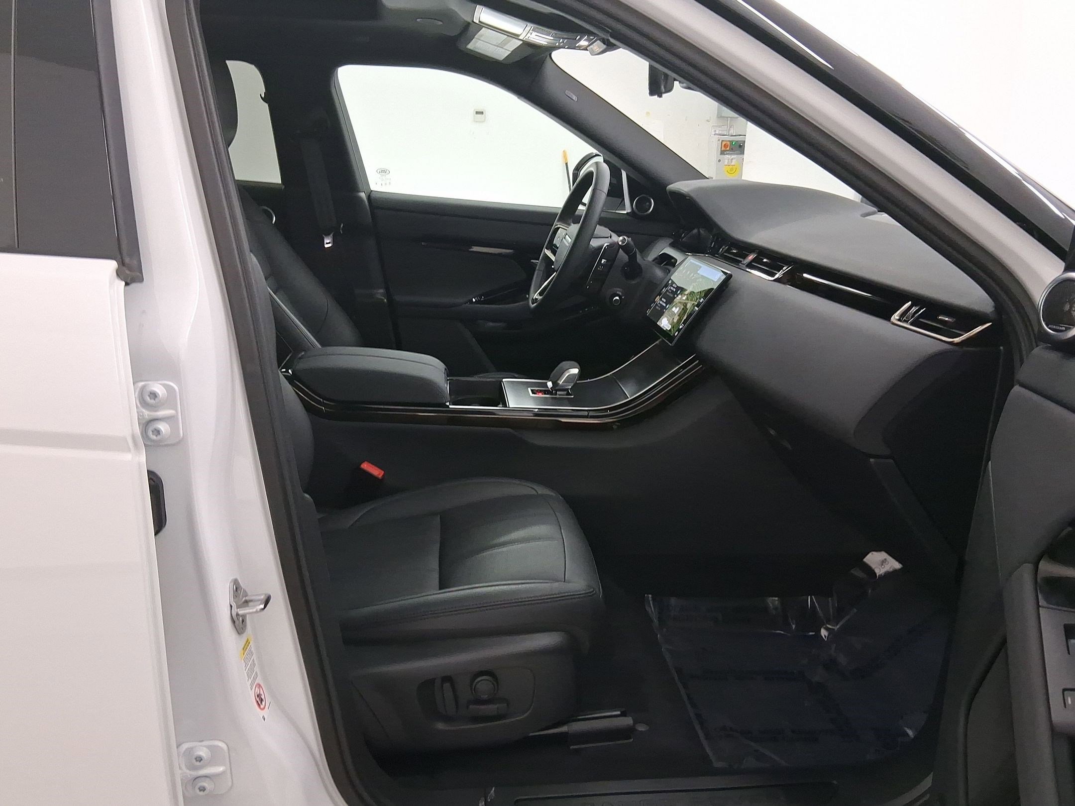 Used 2026 Land Rover Range Rover Evoque S image 34