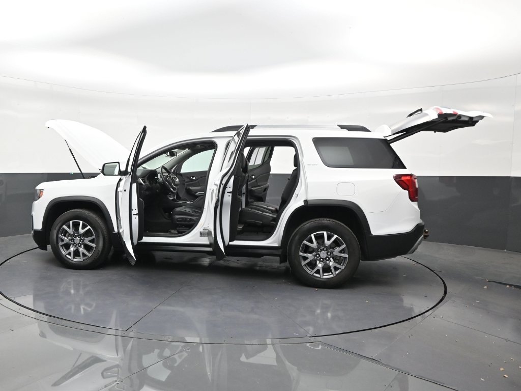 Used 2023 GMC Acadia SLT w/ Technology Package FWD image 30