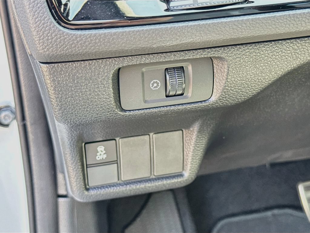 Used 2026 Honda Civic FWD Hybrid Sedan image 11