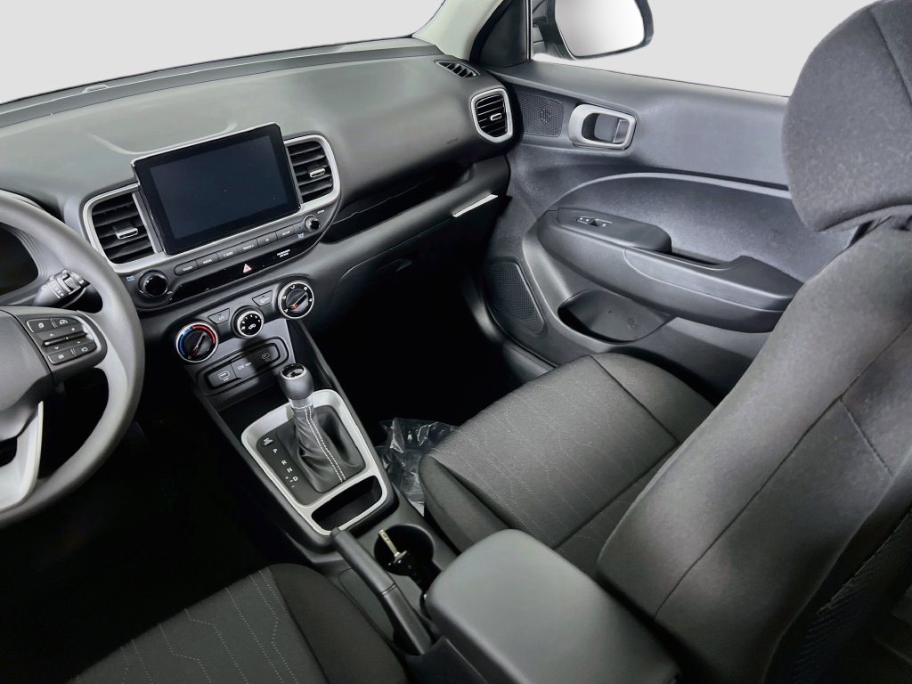 New 2026 Hyundai Venue SE FWD image 19
