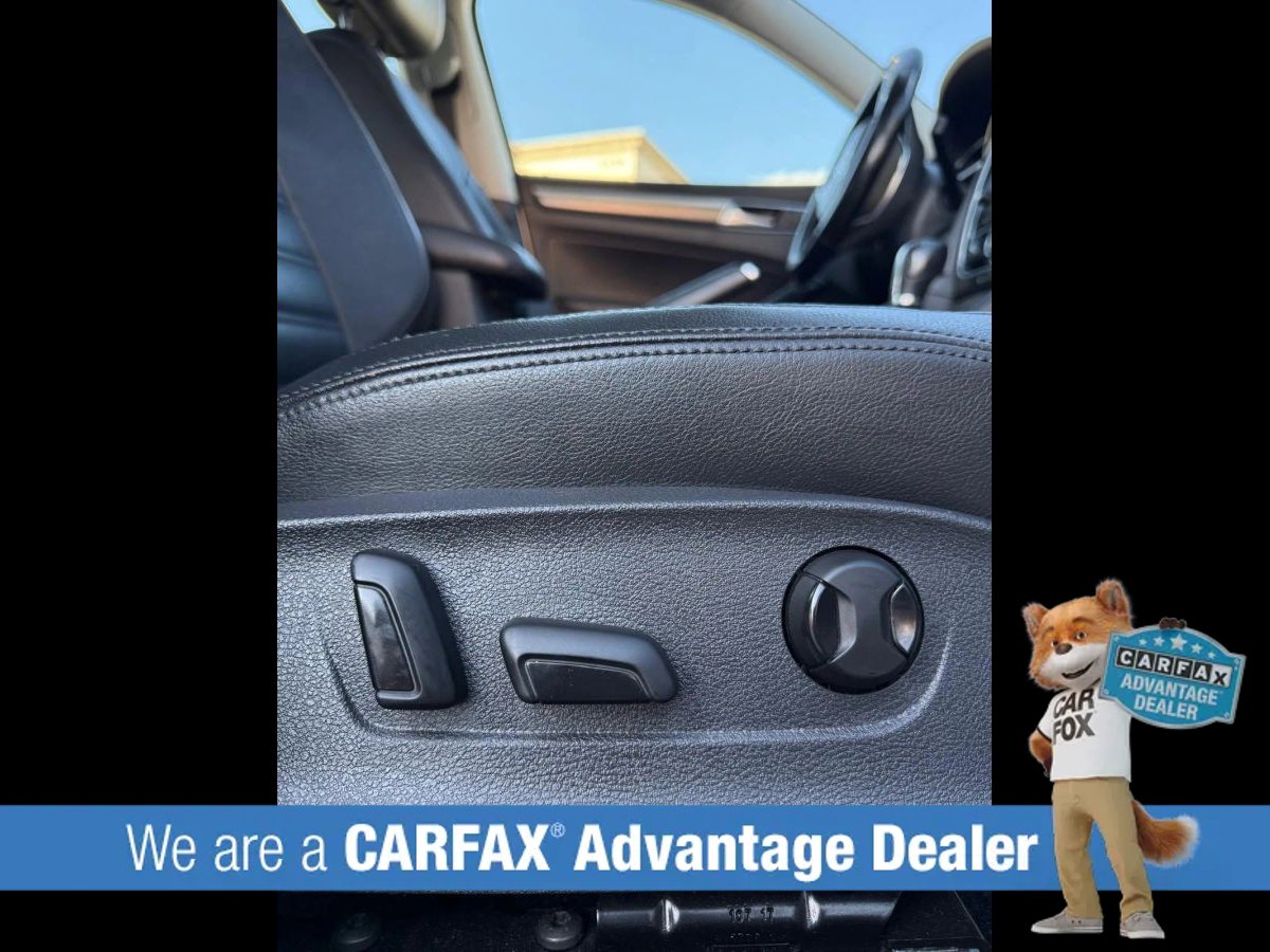 Used 2017 Volkswagen Passat 1.8T SEL Premium image 24