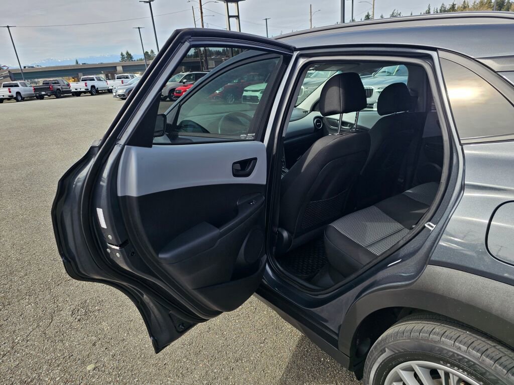 Used 2018 Hyundai Kona SEL image 20