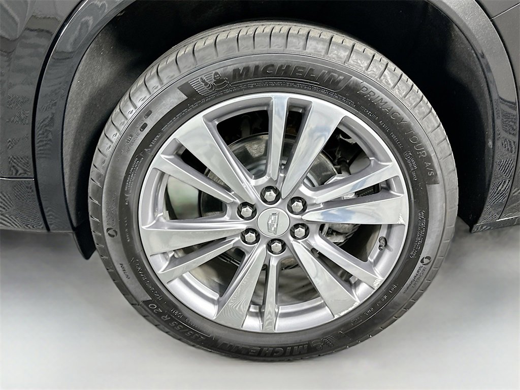 Used 2025 Cadillac XT6 Premium Luxury image 33