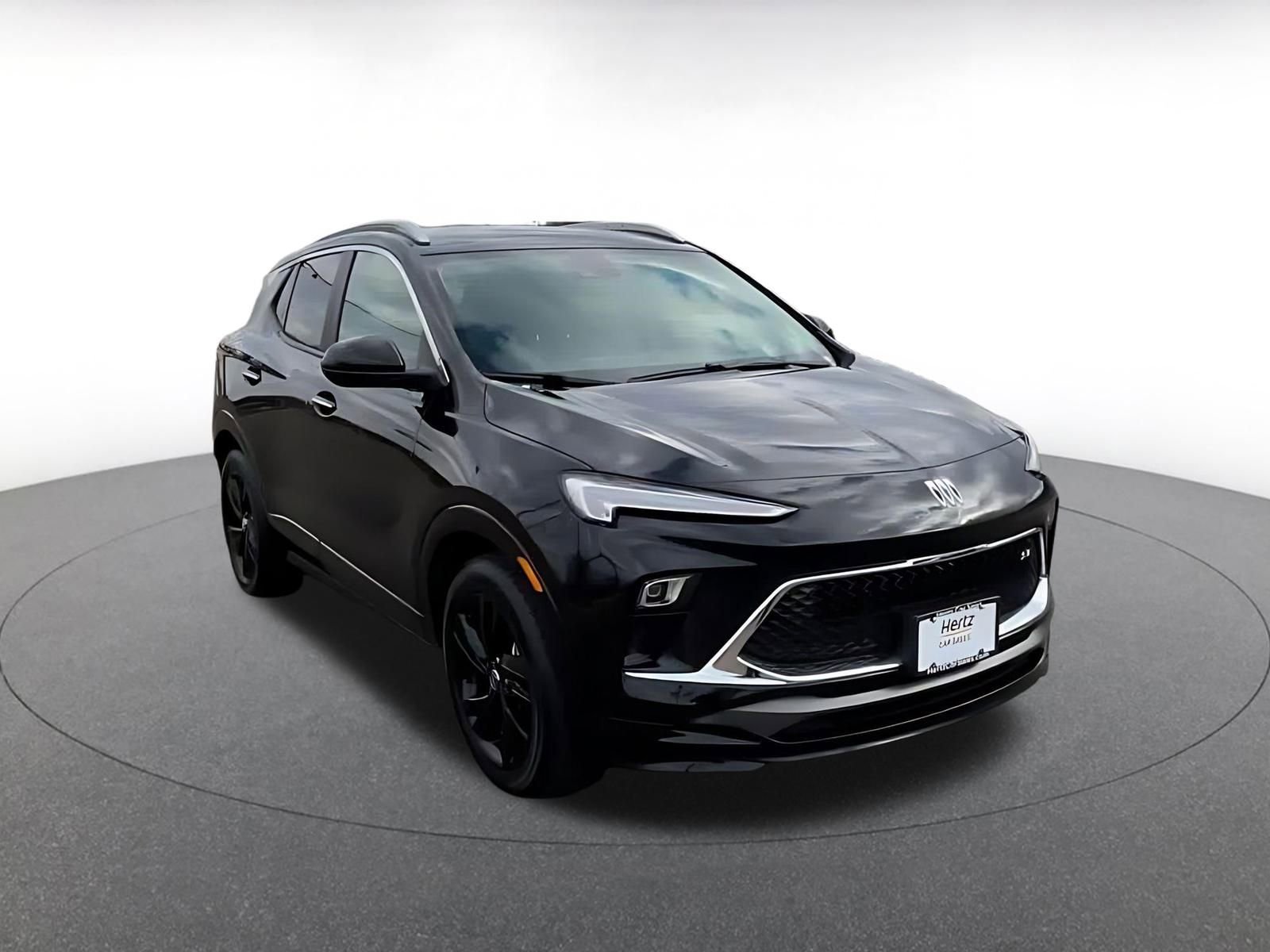 Used 2024 Buick Encore GX Sport Touring image 3