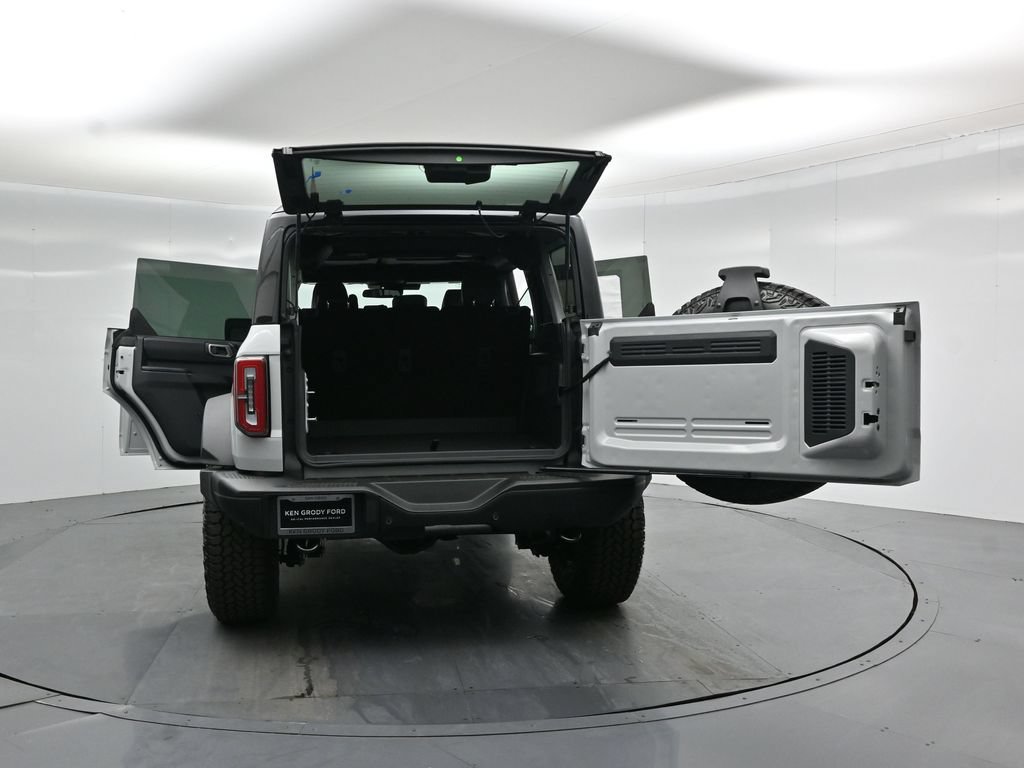New 2026 Ford Bronco Badlands w/ Wildtrak Package AWD/4WD image 32