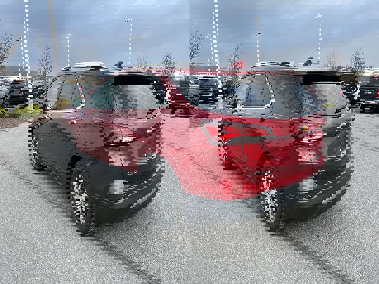 Used 2023 Chevrolet Equinox Premier image 5