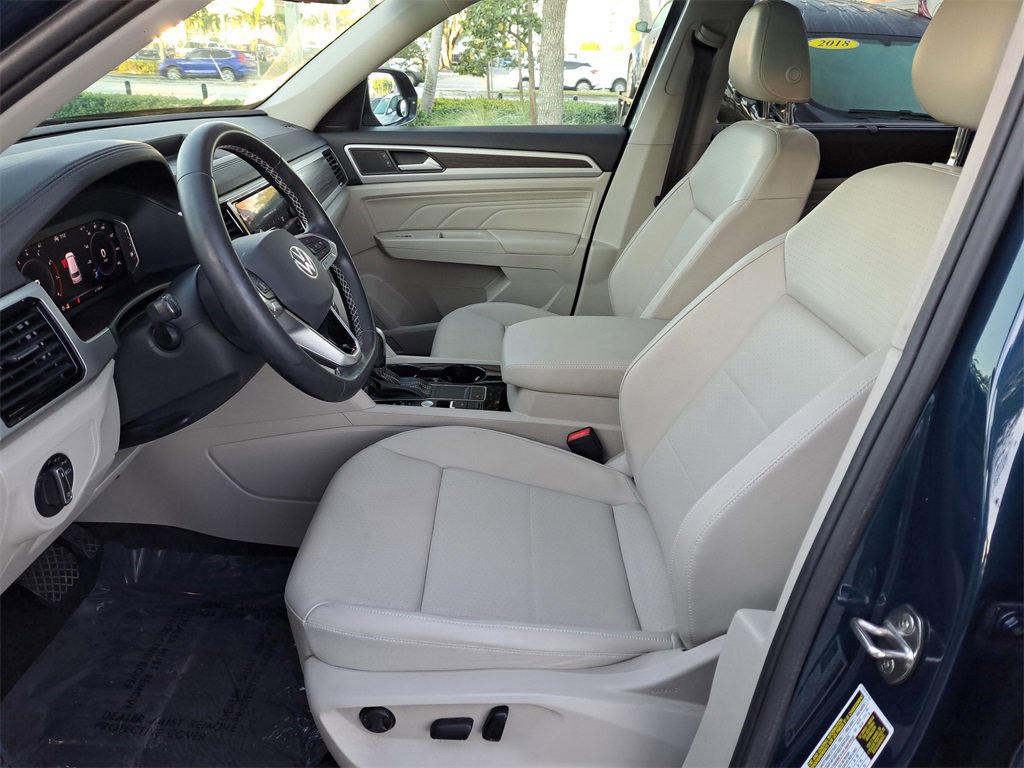 Used 2023 Volkswagen Atlas SE w/ Panoramic Sunroof Package image 13