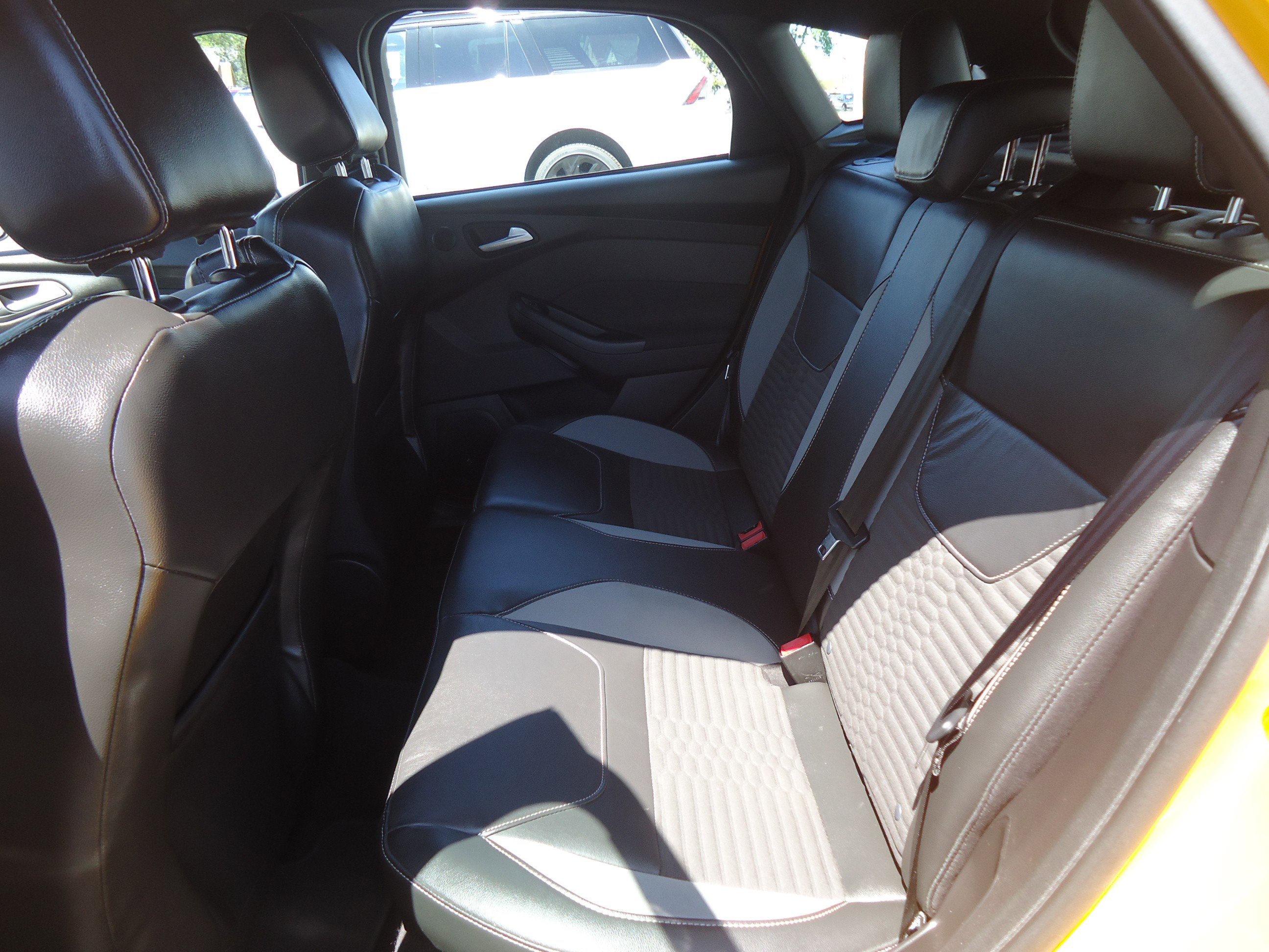 Used 2015 Ford Focus ST w/ Equipment Group 401A FWD image 30