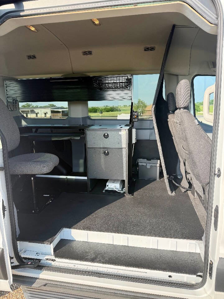 Used 2017 Ford Transit 150 XLT RWD image 13