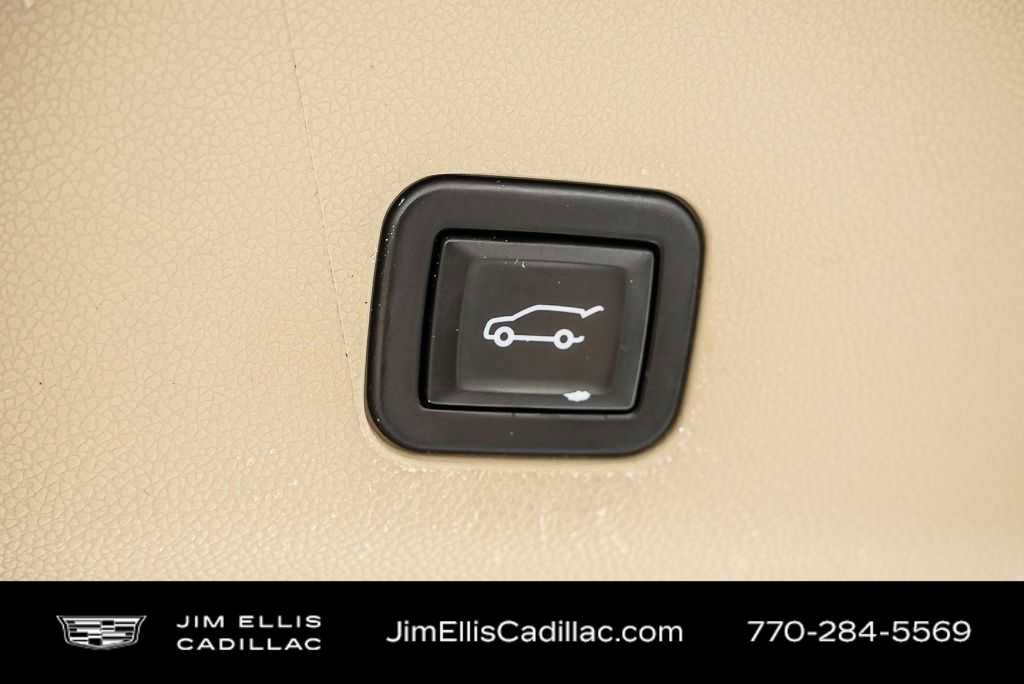 Used 2022 Cadillac Escalade ESV Premium Luxury image 38