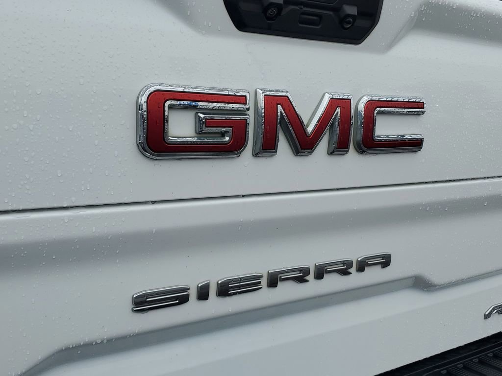Used 2022 GMC Sierra 1500 AT4 w/ AT4 Premium Package image 8