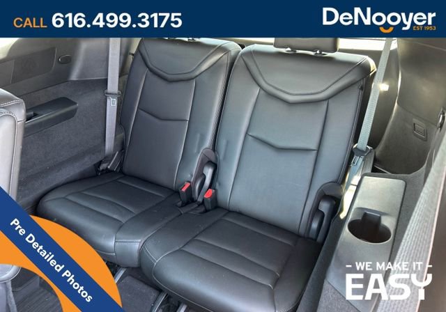 Used 2023 Cadillac XT6 Sport w/ Technology Package AWD/4WD image 14