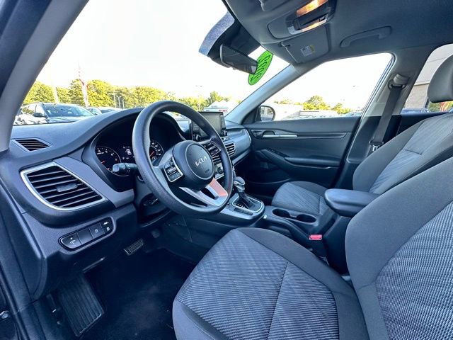 Used 2022 Kia Seltos LX AWD/4WD image 10