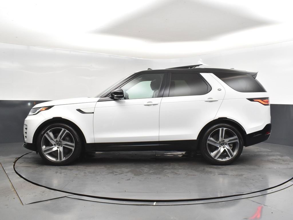 Used 2023 Land Rover Discovery HSE R-Dynamic image 4