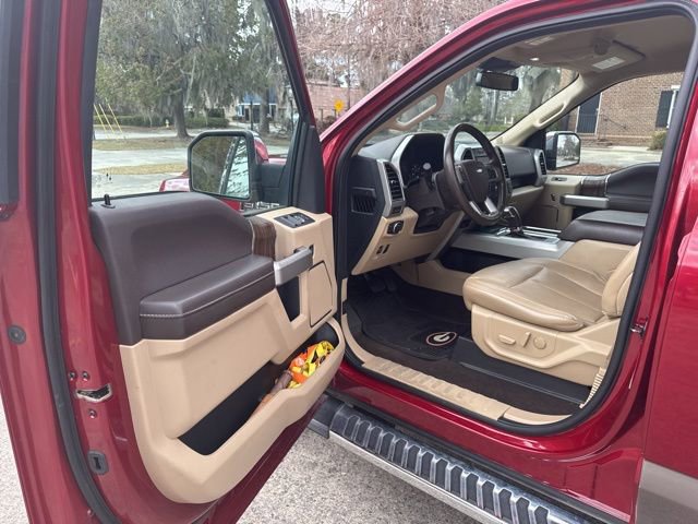 Used 2019 Ford F150 Lariat image 6