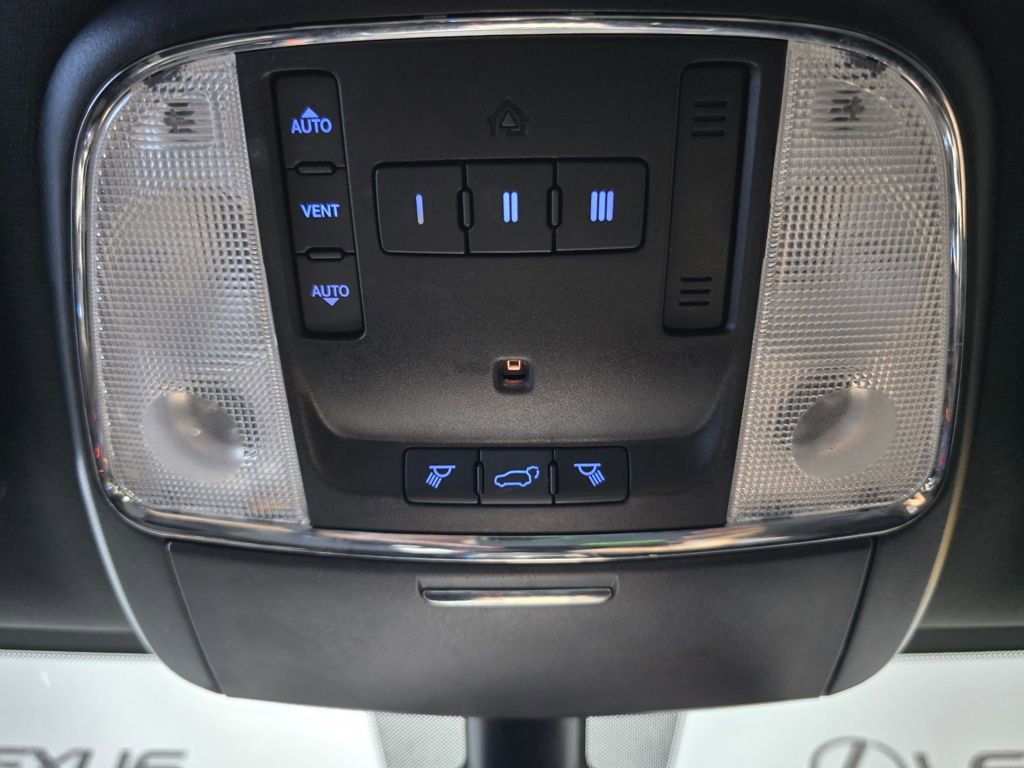 Used 2015 Jeep Grand Cherokee Altitude RWD image 19