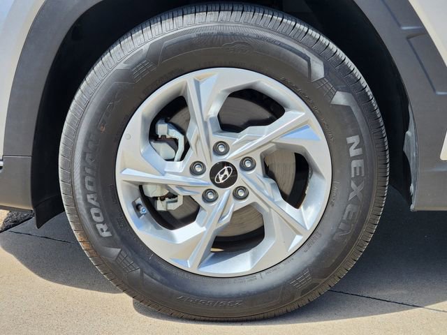 Certified 2024 Hyundai Tucson SE image 7