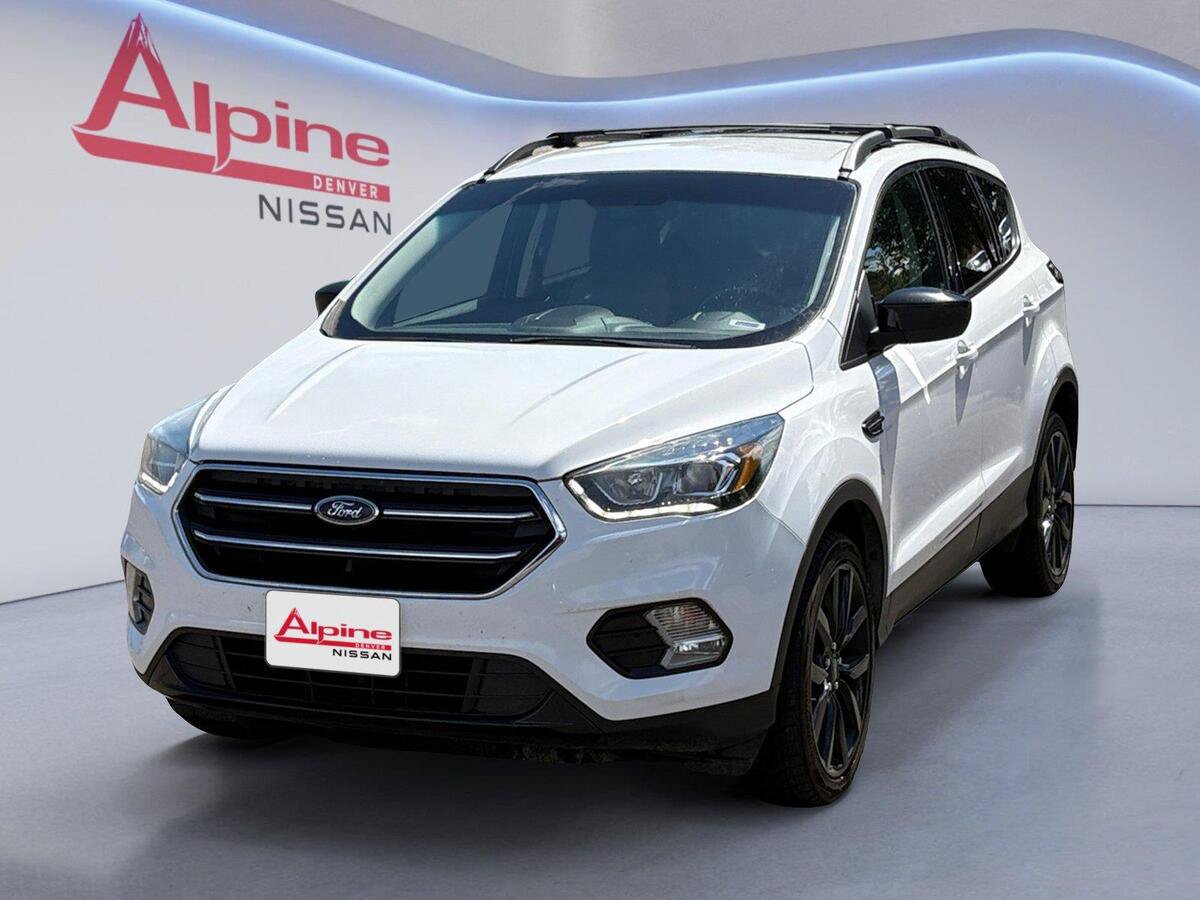 Used 2017 Ford Escape SE w/ SE Sport Appearance Package