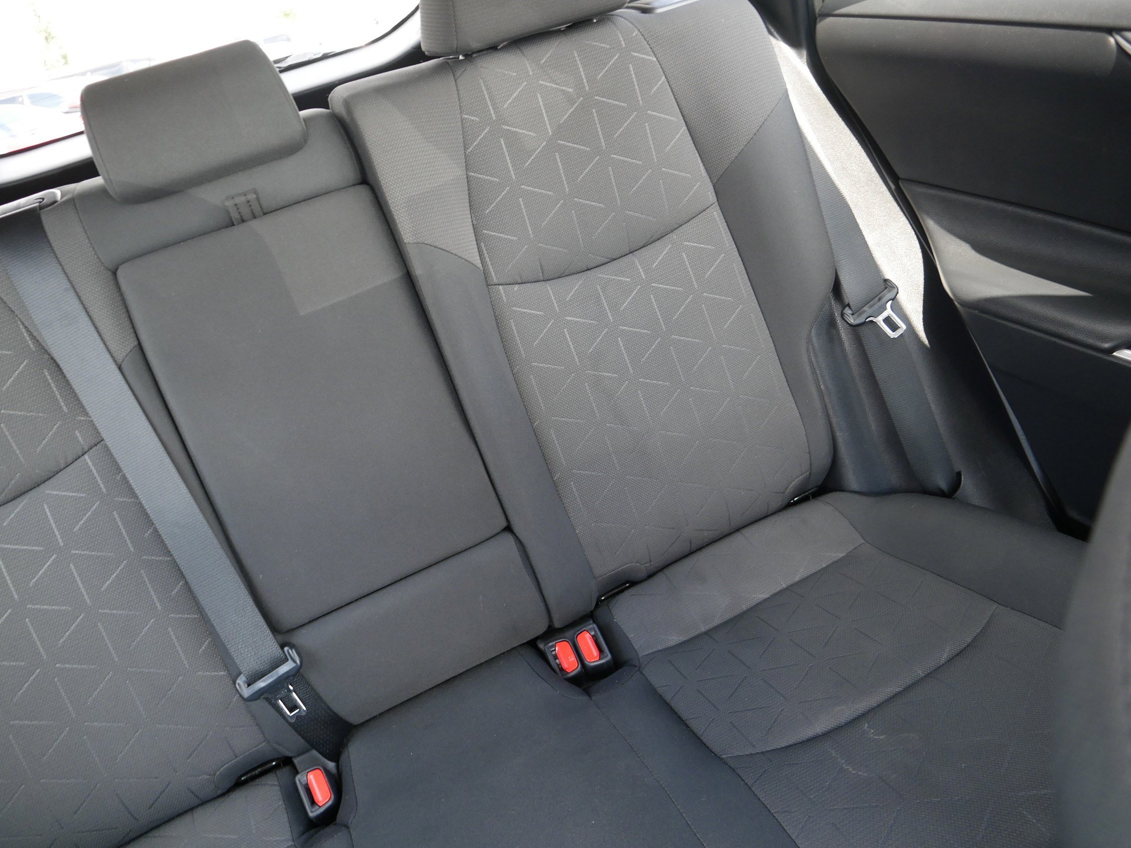 Used 2019 Toyota RAV4 XLE image 14