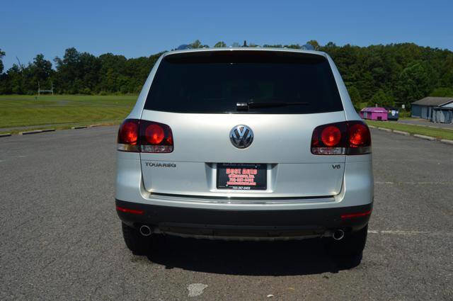 Used 2009 Volkswagen Touareg VR6 image 7