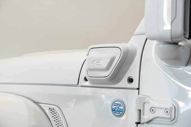 Used 2021 Jeep Wrangler Unlimited Sahara w/ Cold Weather Group image 37