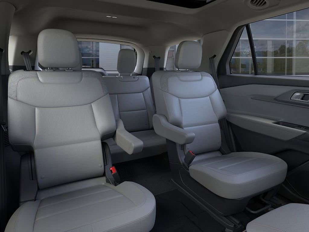 New 2026 Ford Explorer Active w/ Active Comfort Package AWD/4WD image 11