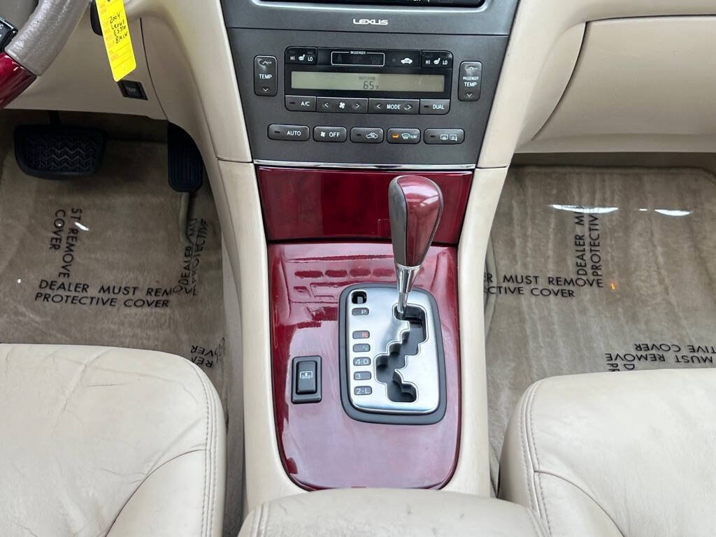 Used 2004 Lexus ES 330 FWD image 14