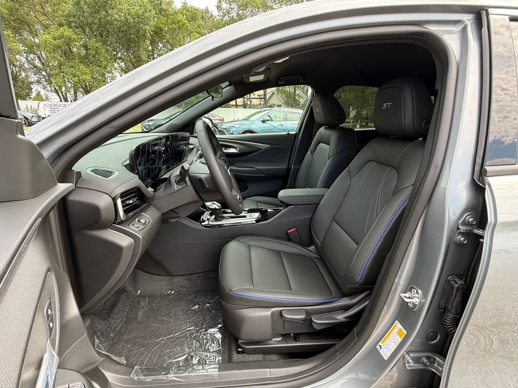New 2026 Buick Envista Sport Touring FWD image 16