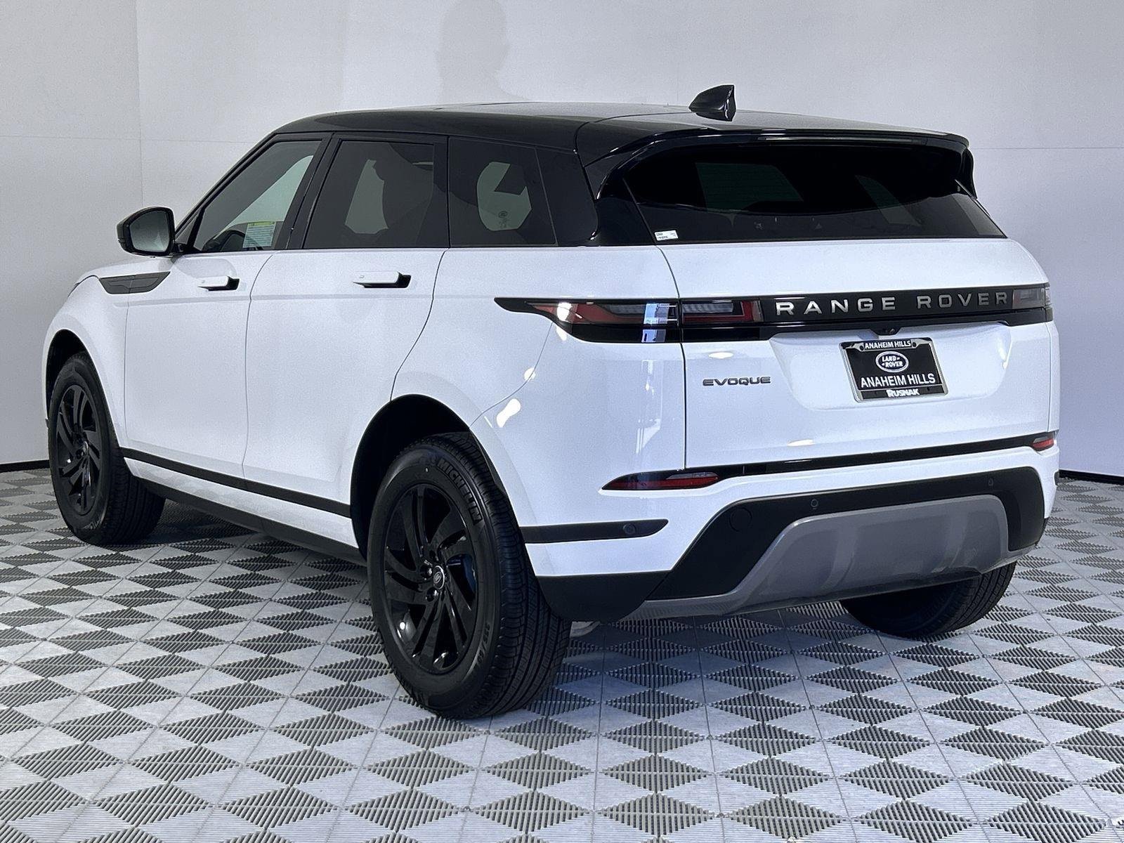 New 2026 Land Rover Range Rover Evoque S image 3