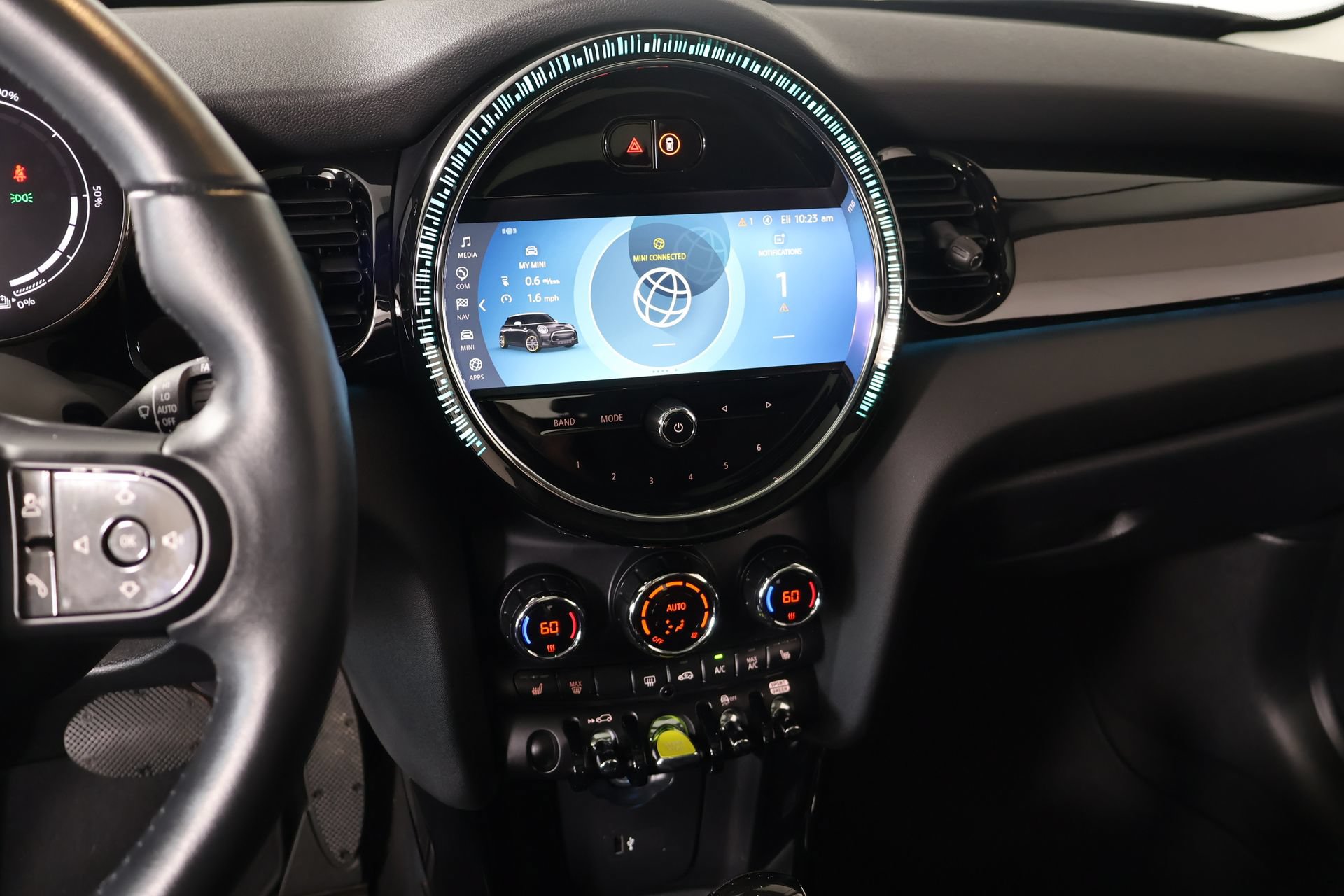 Used 2024 MINI Cooper SE FWD image 5