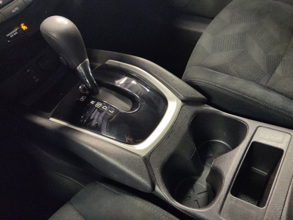 Used 2015 Nissan Rogue SV AWD/4WD image 26