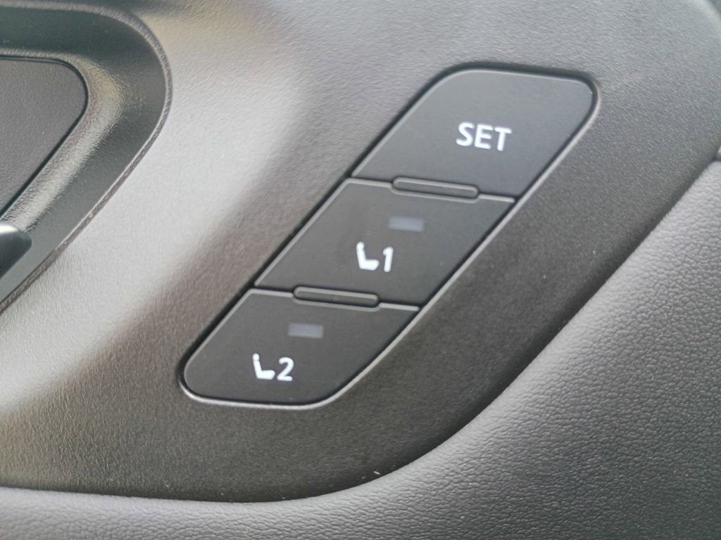 New 2026 Nissan Pathfinder Platinum image 24