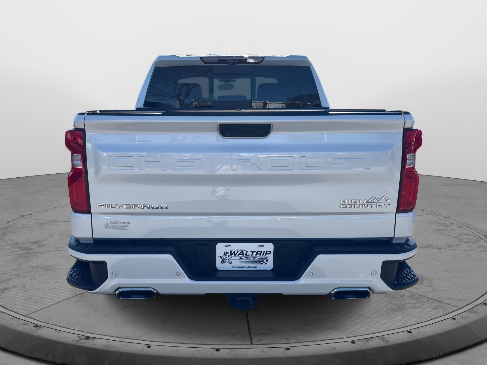 Used 2023 Chevrolet Silverado 1500 High Country w/ Technology Package image 7