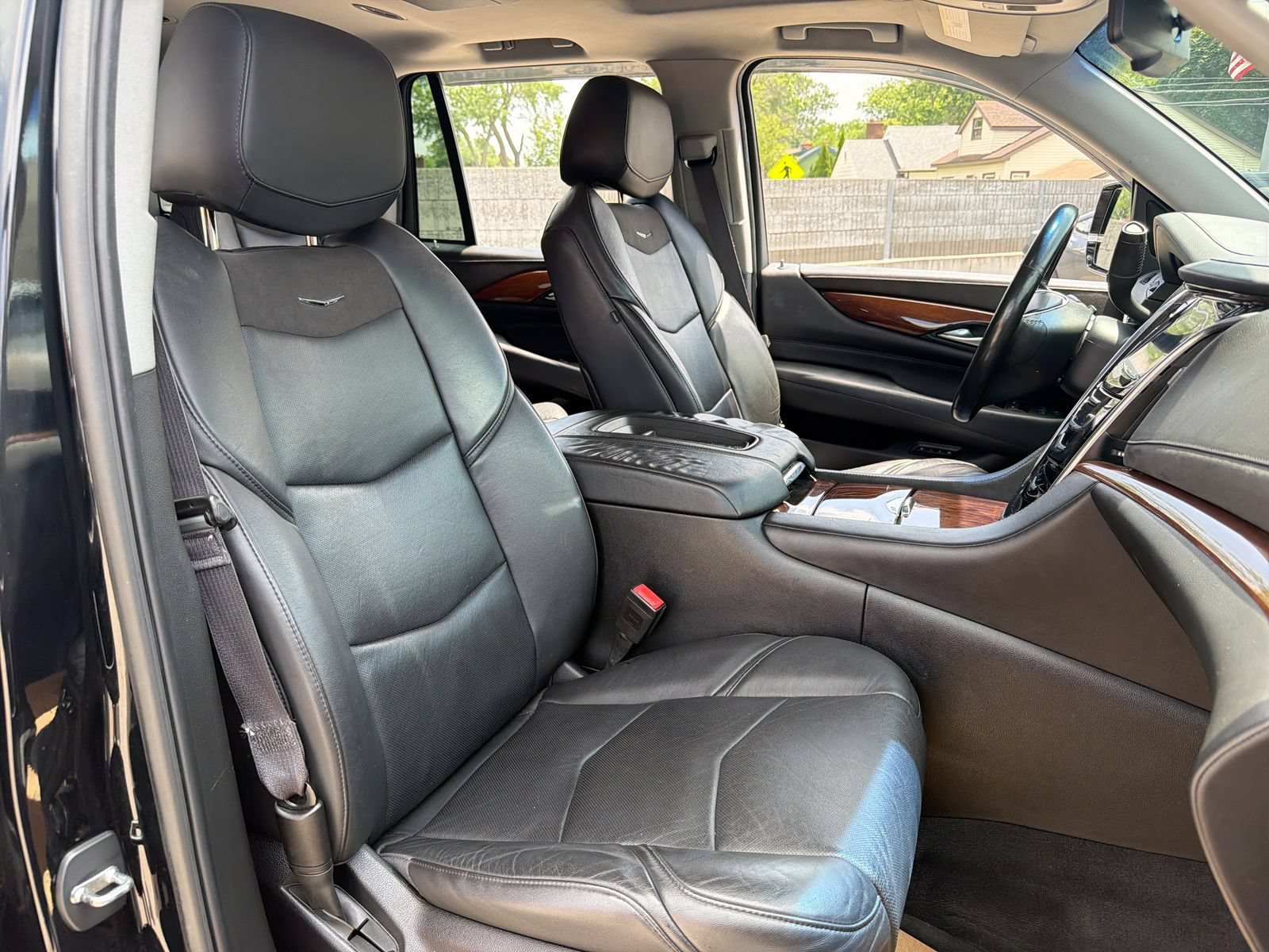 Used 2015 Cadillac Escalade Premium AWD/4WD image 27