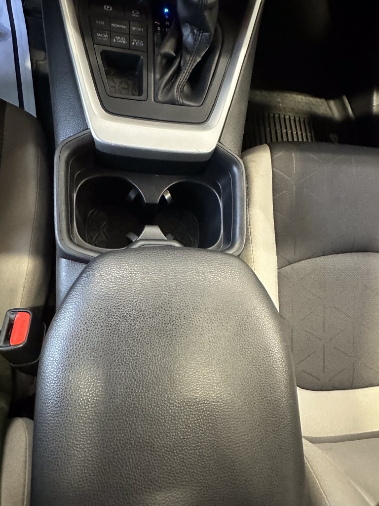 Used 2019 Toyota RAV4 XLE w/ Convenience Package AWD/4WD image 17